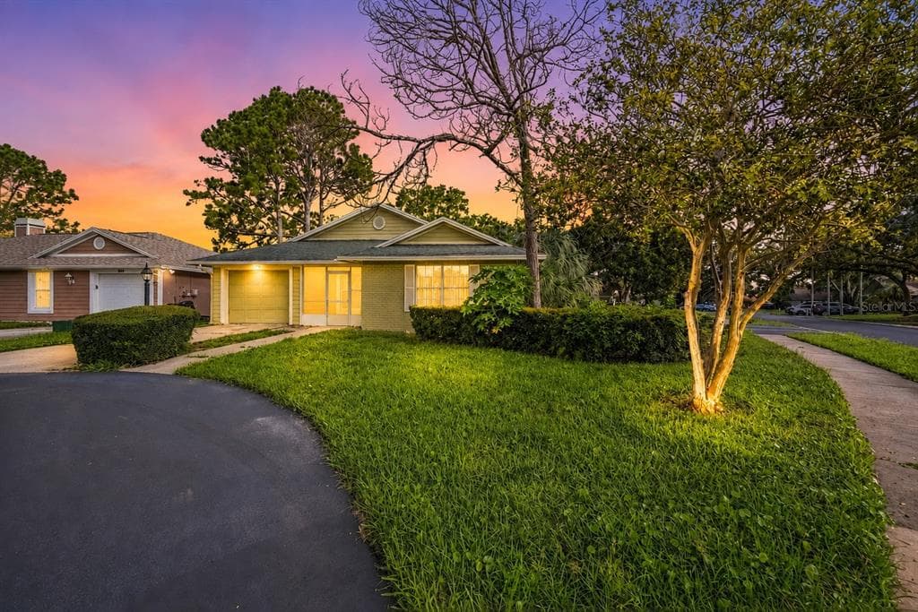 888 FRANKLIN CIRCLE, PALM HARBOR, FL 34683
