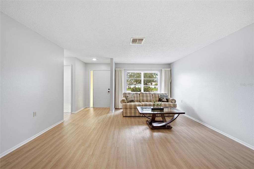 8405 DIVOT WAY, PORT RICHEY, FL 34668 — zdjęcie 4