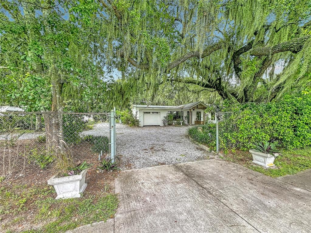 3851 S SANFORD AVENUE, SANFORD, FL 32773 — zdjęcie 2