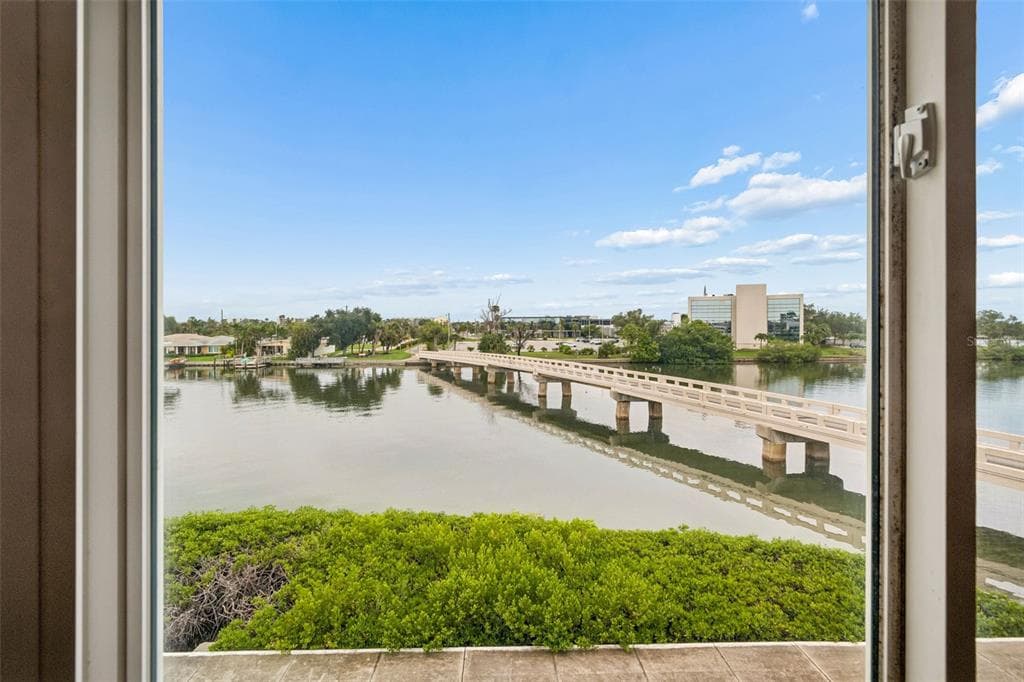 7465 BAY ISLAND DRIVE S # 313, SOUTH PASADENA, FL 33707