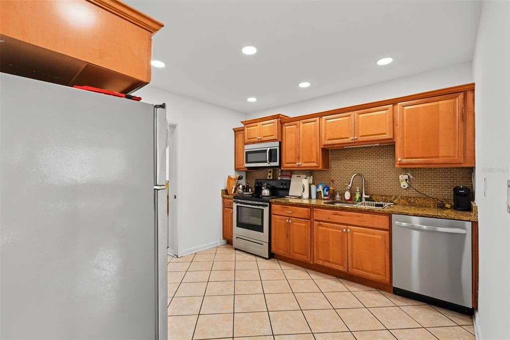 1542 LAKEVIEW ROAD, CLEARWATER, FL 33756 — zdjęcie 3