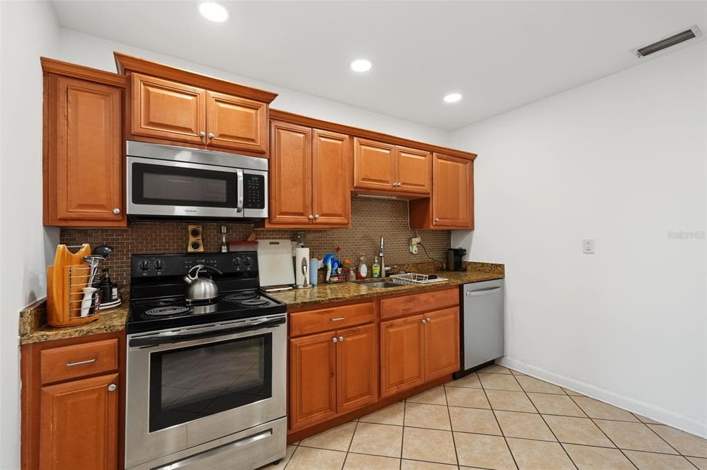1542 LAKEVIEW ROAD, CLEARWATER, FL 33756 — zdjęcie 4