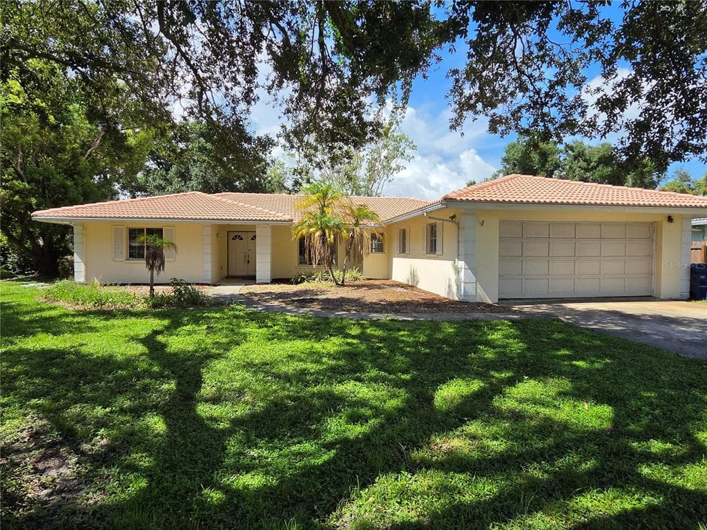 1876 MID OCEAN CIRCLE, SARASOTA, FL 34239