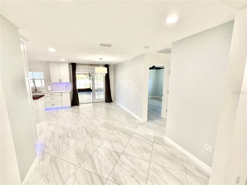 1545 INDIANA AVENUE, PALM HARBOR, FL 34683 — zdjęcie 4