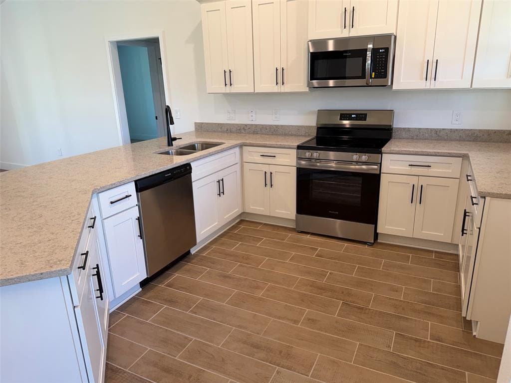 1252 FLEETWOOD DRIVE, PORT CHARLOTTE, FL 33948 — zdjęcie 4