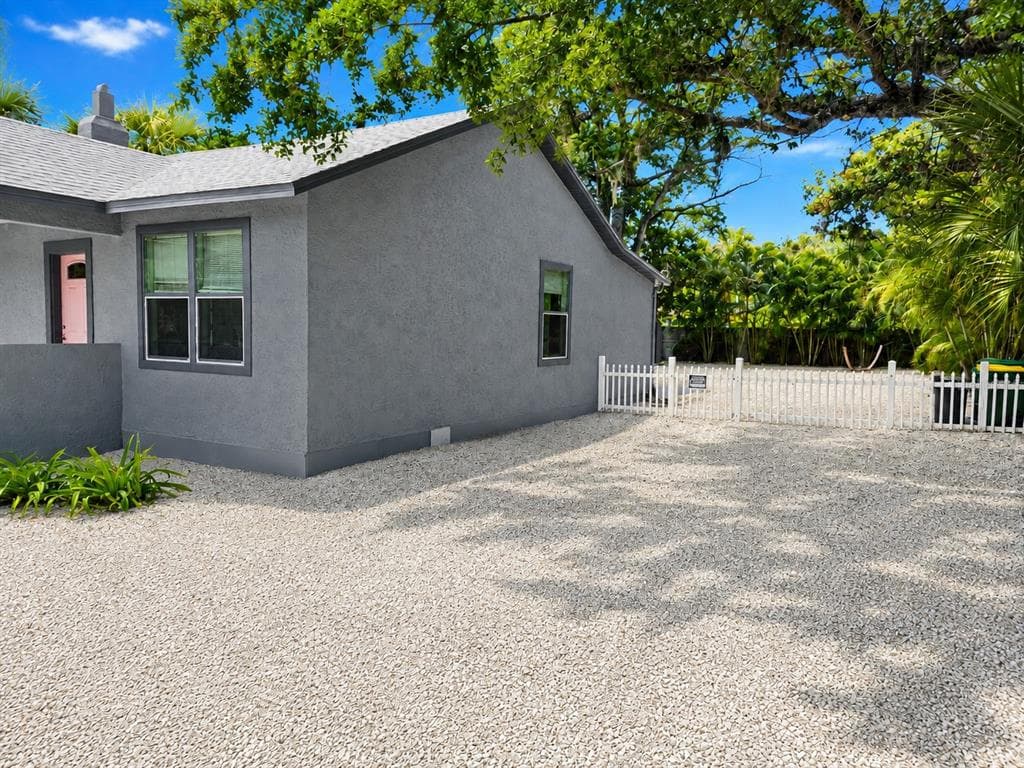 1235 32ND STREET, SARASOTA, FL 34234 — zdjęcie 2
