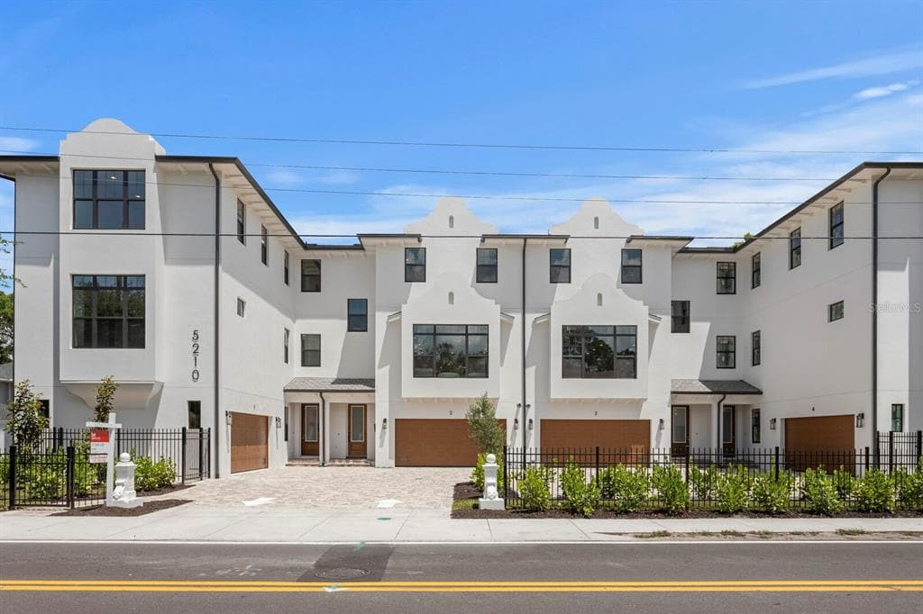5210 BAYSHORE BOULEVARD # 4, TAMPA, FL 33611