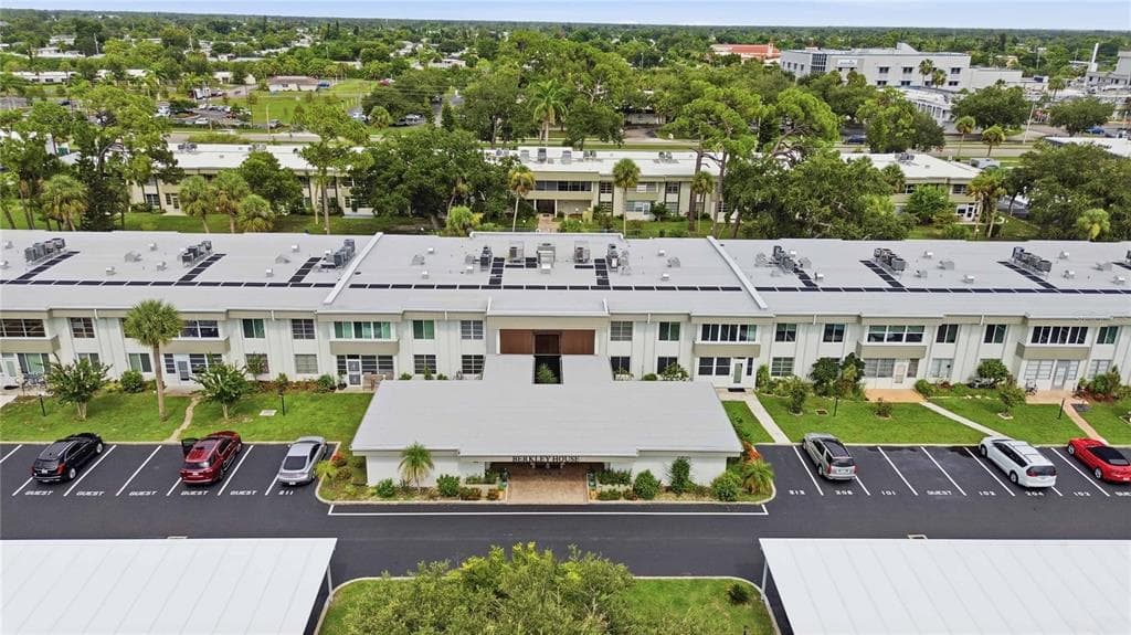 21300 BRINSON AVENUE # 201, PORT CHARLOTTE, FL 33952 — zdjęcie 2