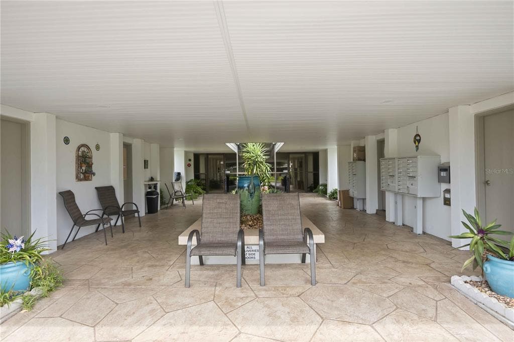 21300 BRINSON AVENUE # 201, PORT CHARLOTTE, FL 33952 — zdjęcie 3