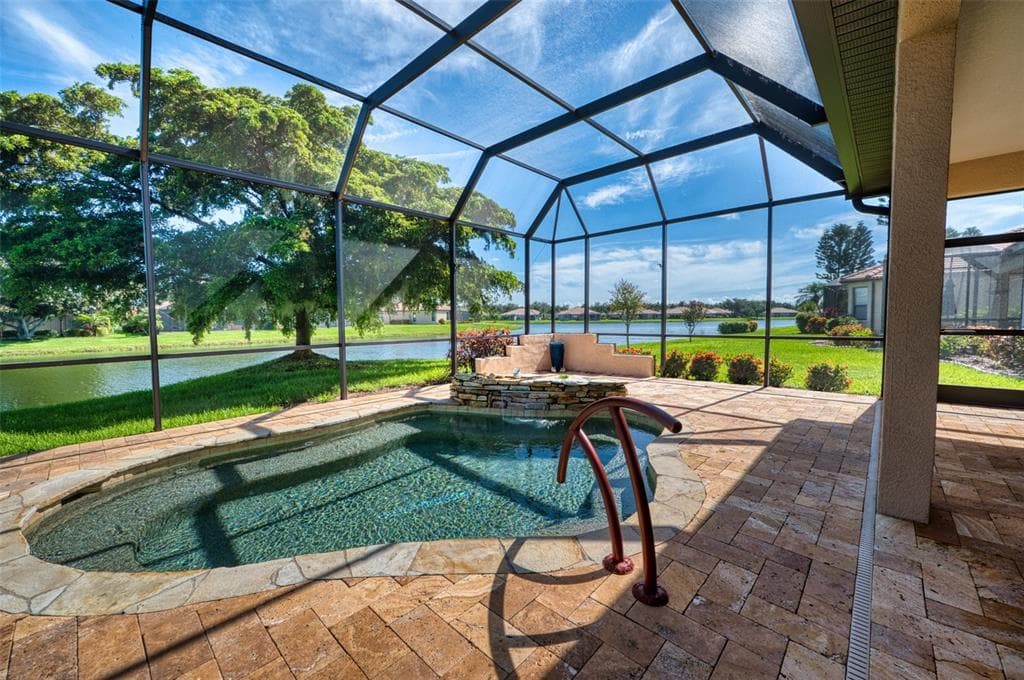 8053 STIRLING FALLS CIRCLE, SARASOTA, FL 34243 — zdjęcie 2