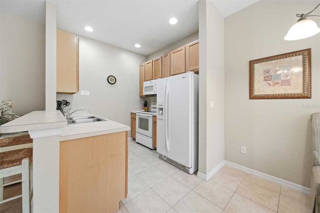 2402 CARAVELLE CIRCLE, KISSIMMEE, FL 34746 — zdjęcie 4