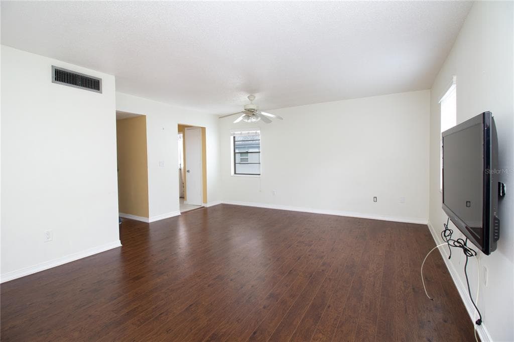 6940 A SUNSET DRIVE S # 2C, ST PETERSBURG, FL 33707 — zdjęcie 4