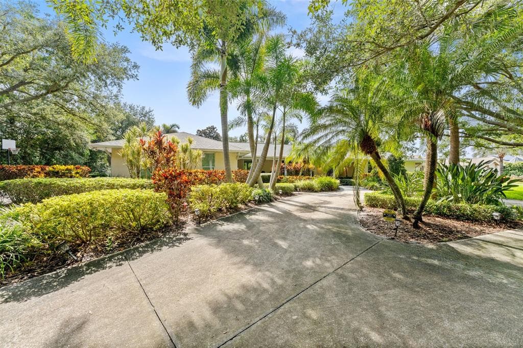 2109 MEADOW BROOK DRIVE, CLEARWATER, FL 33759 — zdjęcie 4