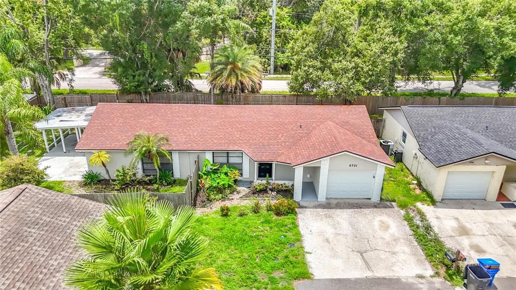 6701 VILLAGE GROVE COURT, TAMPA, FL 33615 — zdjęcie 2