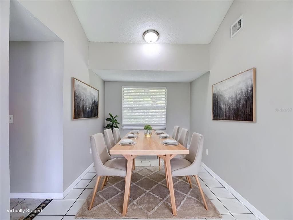 6701 VILLAGE GROVE COURT, TAMPA, FL 33615 — zdjęcie 4