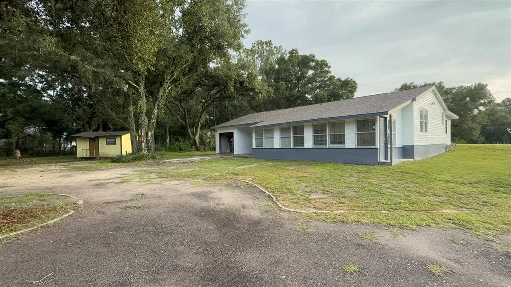 1051 HAWTHORN STREET, ZEPHYRHILLS, FL 33540 — zdjęcie 2