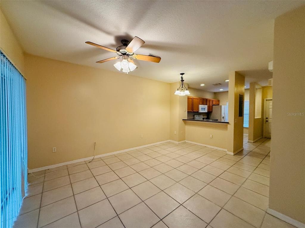 8533 TRAIL WIND DRIVE, TAMPA, FL 33647 — zdjęcie 3