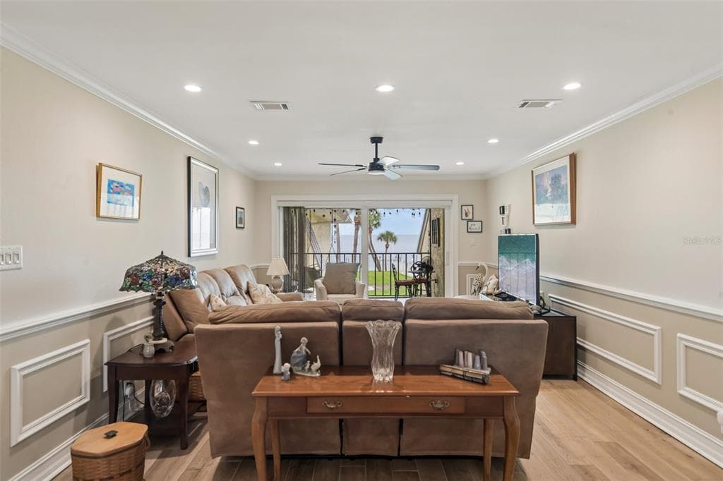 7300 SUNSHINE SKYWAY LANE # 206, ST PETERSBURG, FL 33711 — zdjęcie 2