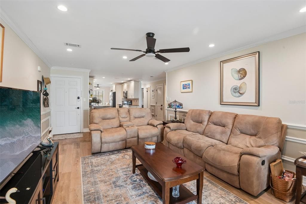 7300 SUNSHINE SKYWAY LANE # 206, ST PETERSBURG, FL 33711 — zdjęcie 4