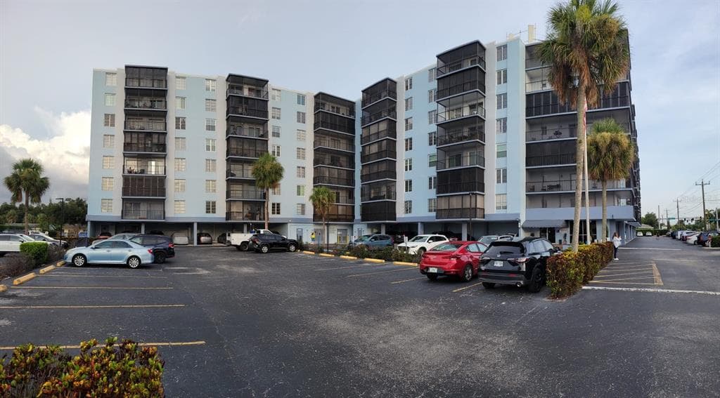 2901 26TH STREET W # 601, BRADENTON, FL 34205