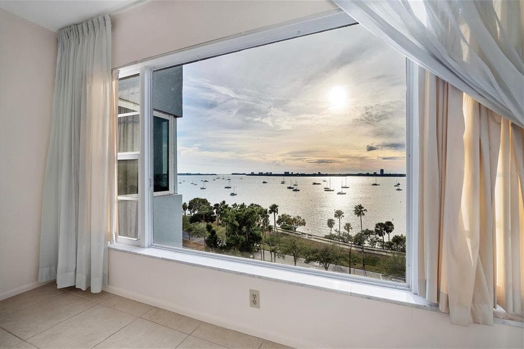 555 S GULFSTREAM AVENUE # 902, SARASOTA, FL 34236 — zdjęcie 5