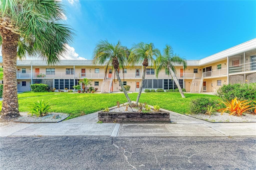 460 E BASE AVENUE # 129, VENICE, FL 34285