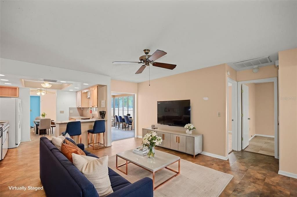 1112 40TH AVE NE, ST PETERSBURG, FL 33703 — zdjęcie 4