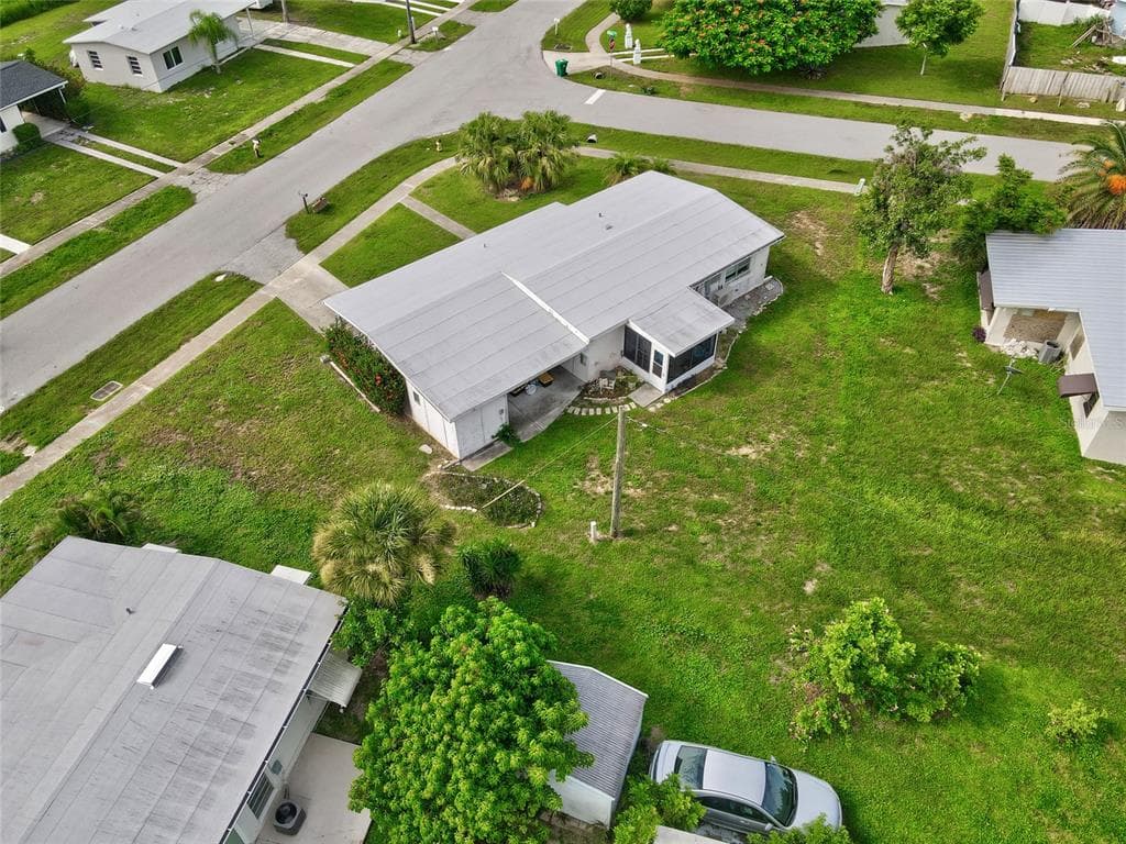 22018 CATHERINE AVENUE, PORT CHARLOTTE, FL 33952 — zdjęcie 2