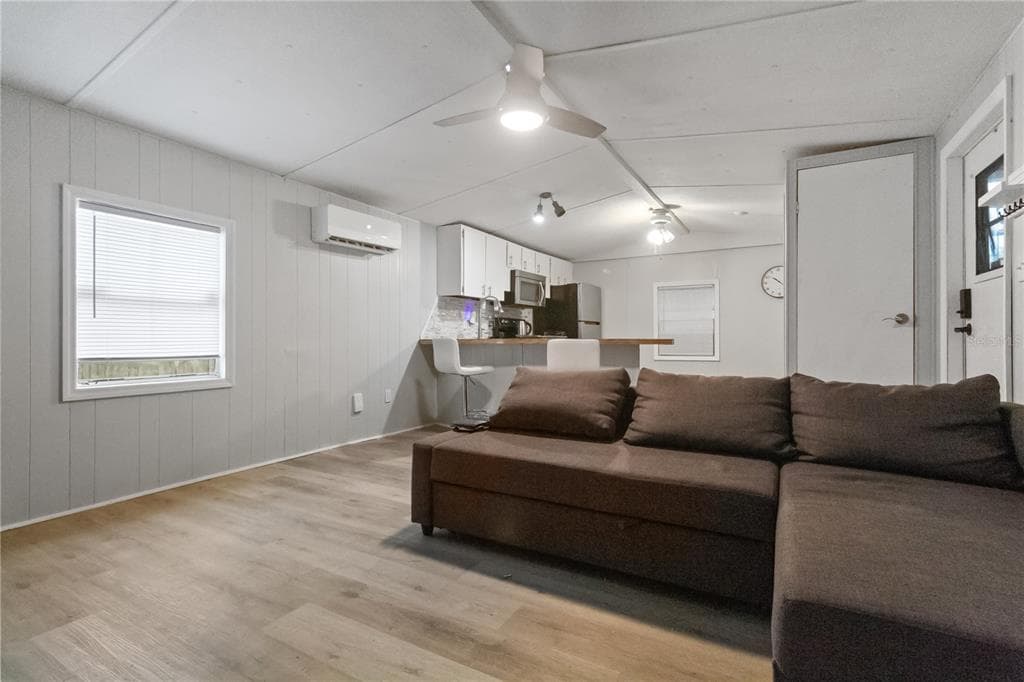 11301 EDISON AVENUE, NEW PORT RICHEY, FL 34654 — zdjęcie 4