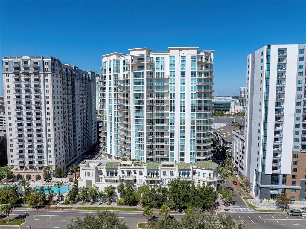 450 KNIGHTS RUN AVENUE # 1103, TAMPA, FL 33602