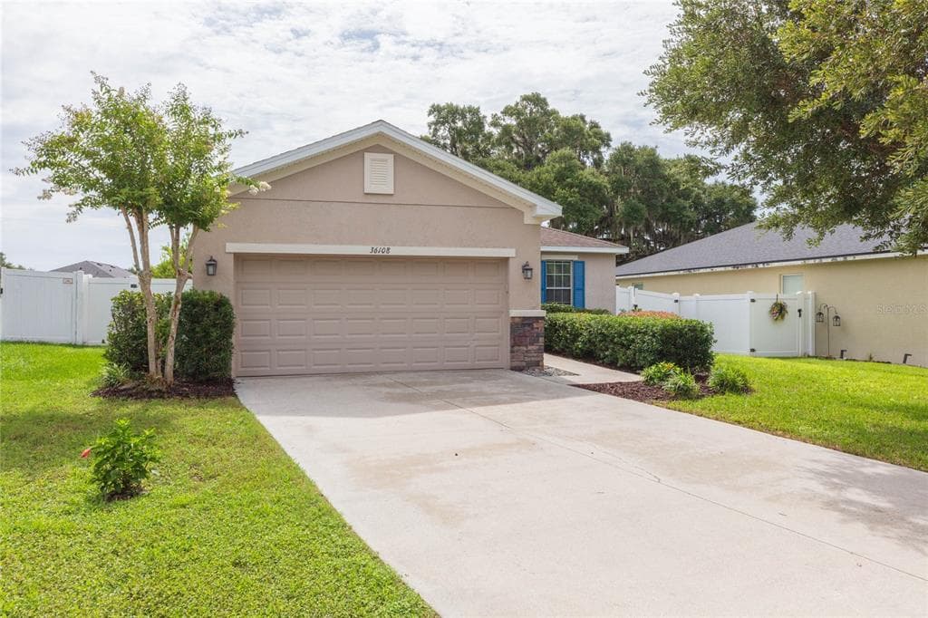 36108 LAGUNA HILLS CIRCLE, ZEPHYRHILLS, FL 33541 — zdjęcie 2