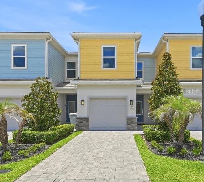 7912 SPECTRUM DRIVE, KISSIMMEE, FL 34747