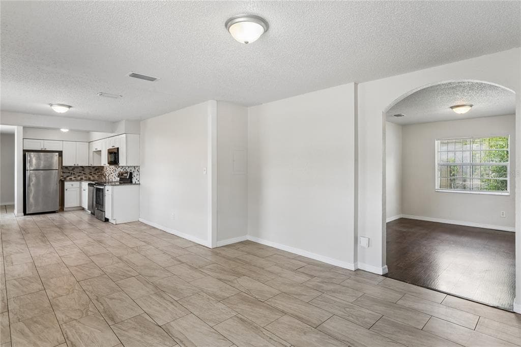 9608 N 10TH STREET, TAMPA, FL 33612 — zdjęcie 2