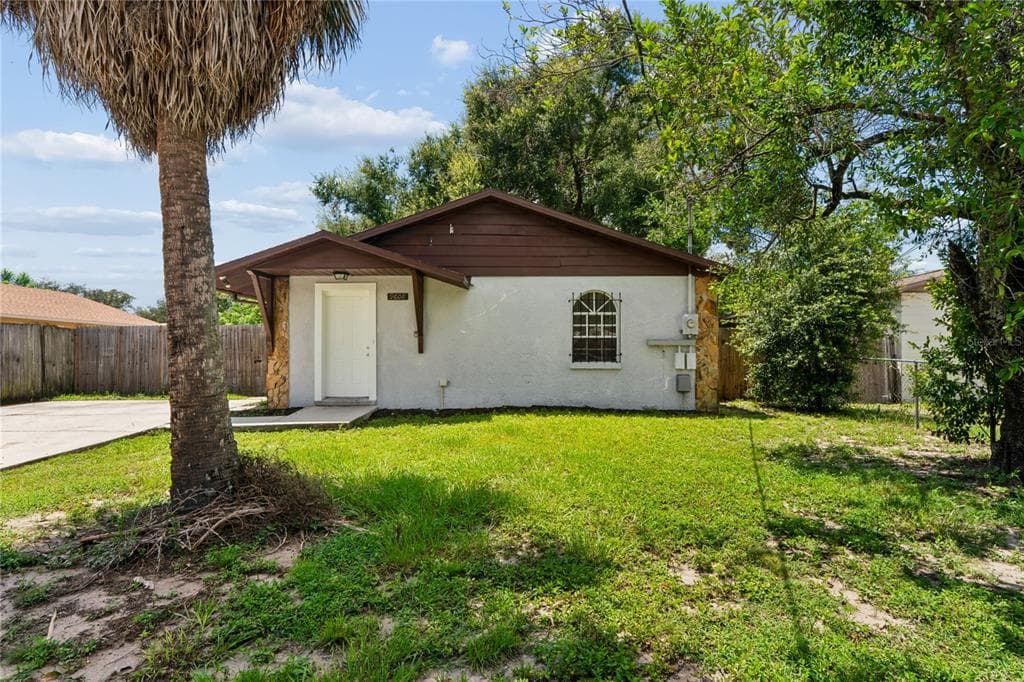 9608 N 10TH STREET, TAMPA, FL 33612
