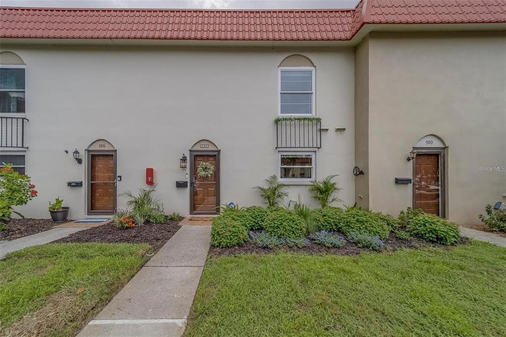 2700 BAYSHORE BOULEVARD # 588, DUNEDIN, FL 34698
