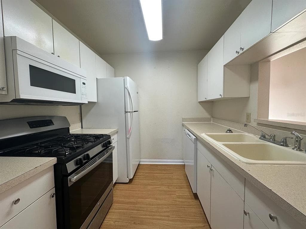 2050 SAN MARCOS DRIVE SE # 214, WINTER HAVEN, FL 33880 — zdjęcie 4