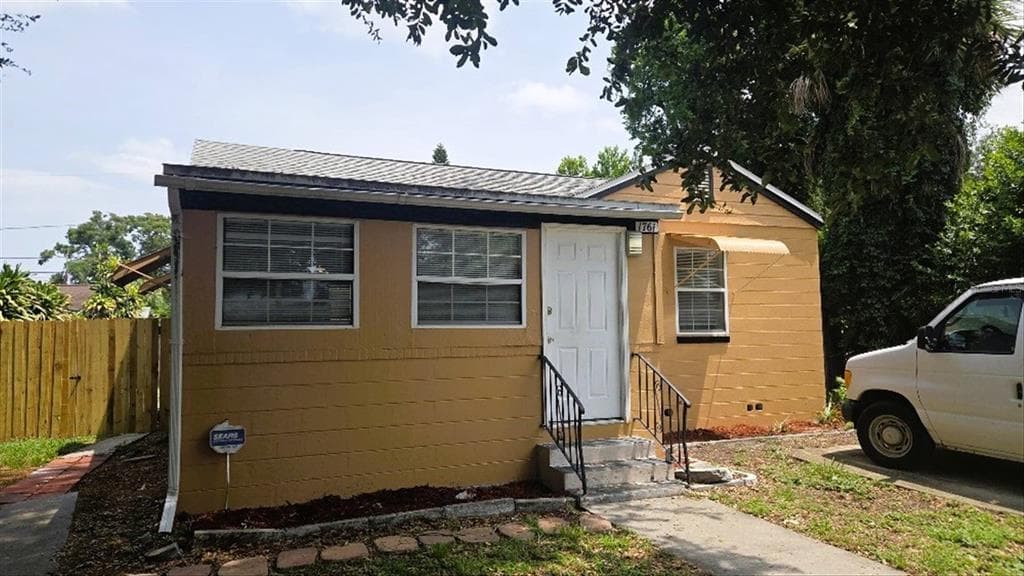 1761 28TH AVENUE N, ST PETERSBURG, FL 33713 — zdjęcie 2