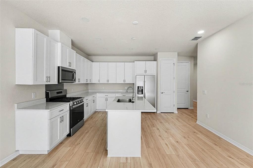 2549 MARIO WAY, CLEARWATER, FL 33761 — zdjęcie 3