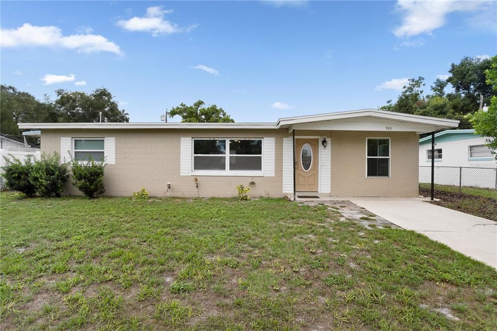 909 URSULA STREET, OCOEE, FL 34761