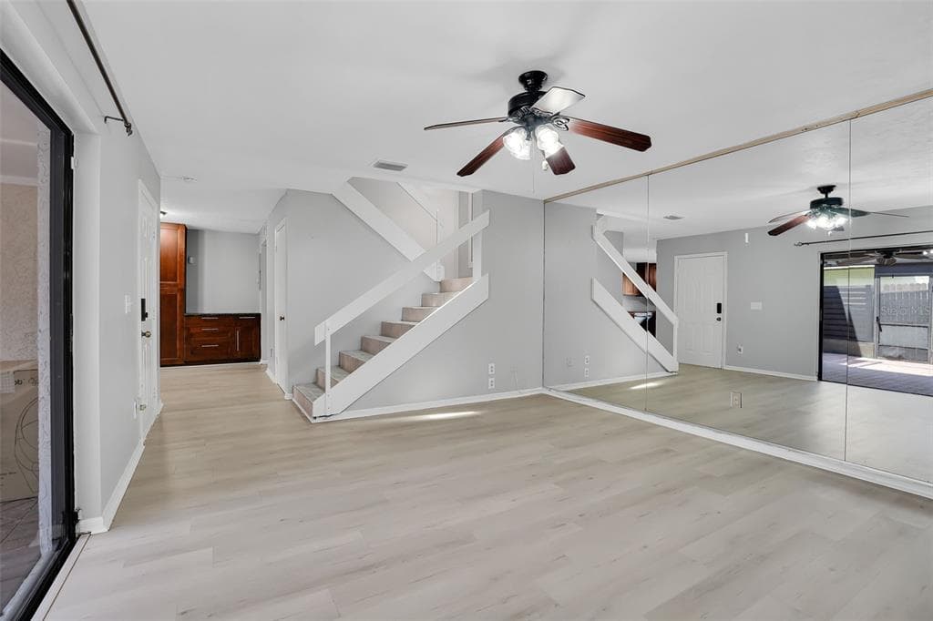 15217 W POND WOODS DRIVE, TAMPA, FL 33618 — zdjęcie 4