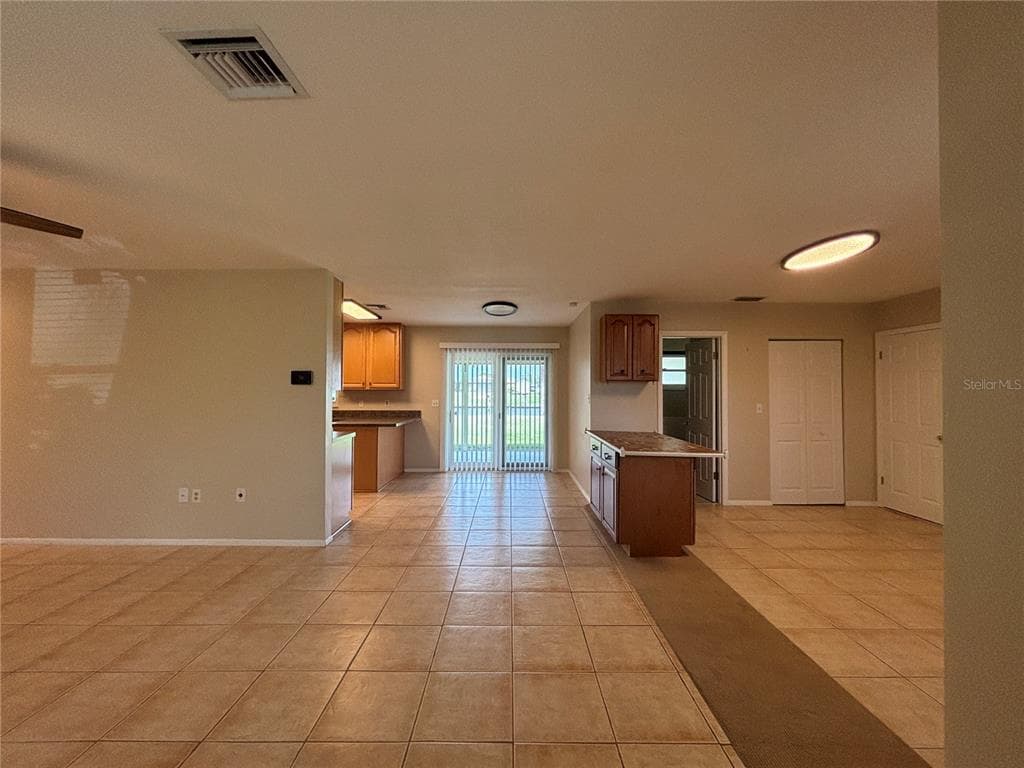 814 SPRING LAKE BOULEVARD NW, PORT CHARLOTTE, FL 33952 — zdjęcie 2