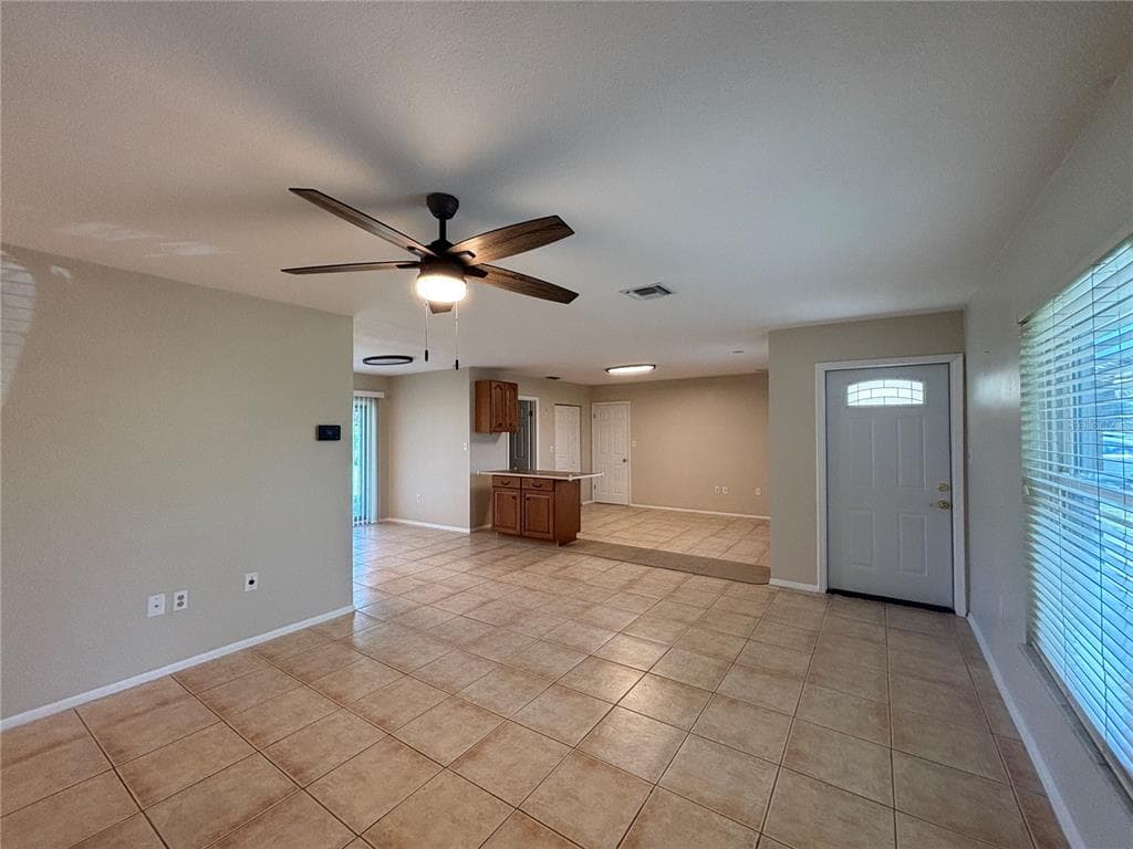 814 SPRING LAKE BOULEVARD NW, PORT CHARLOTTE, FL 33952 — zdjęcie 3