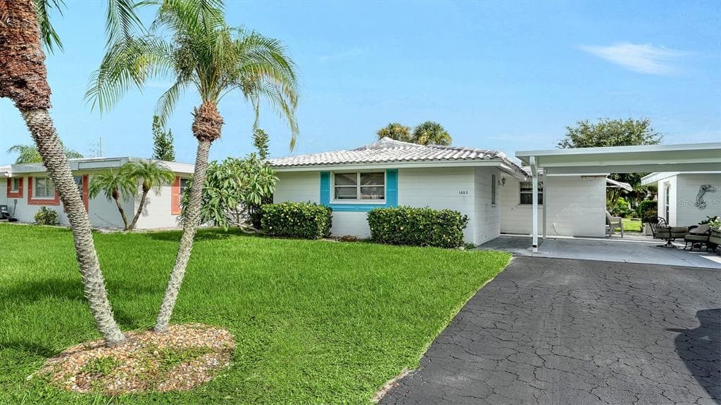 1523 LAKESIDE DRIVE # 15, VENICE, FL 34293