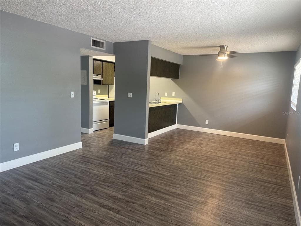 900 70TH STREET N # 102, ST PETERSBURG, FL 33710 — zdjęcie 3