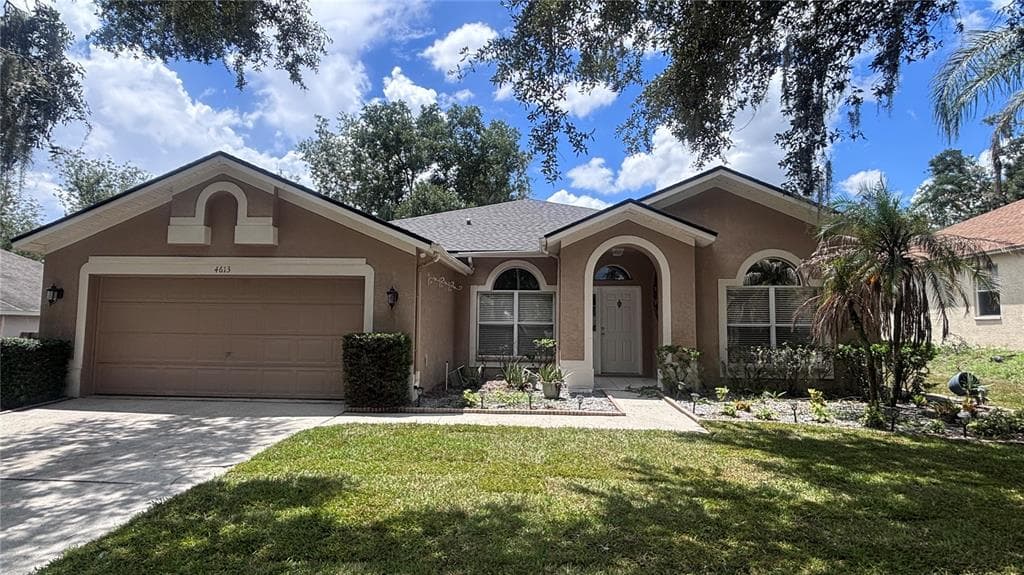 4613 RIVER OVERLOOK DRIVE, VALRICO, FL 33596