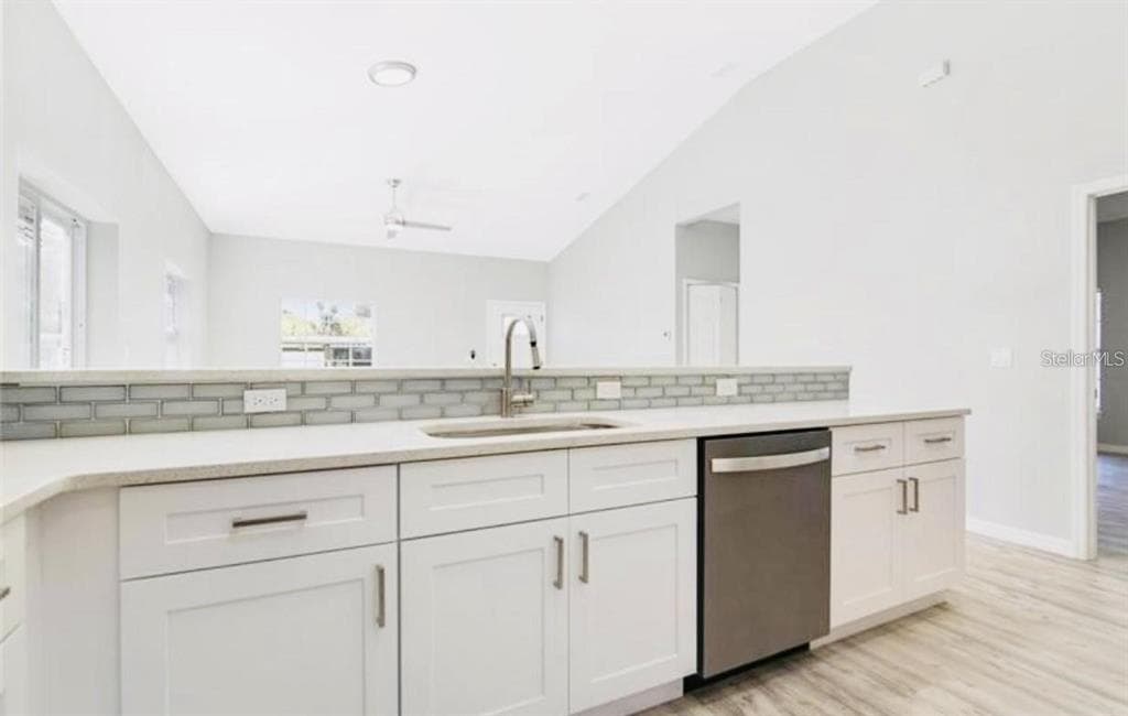617 HOLMES AVENUE, DAYTONA BEACH, FL 32114 — zdjęcie 4