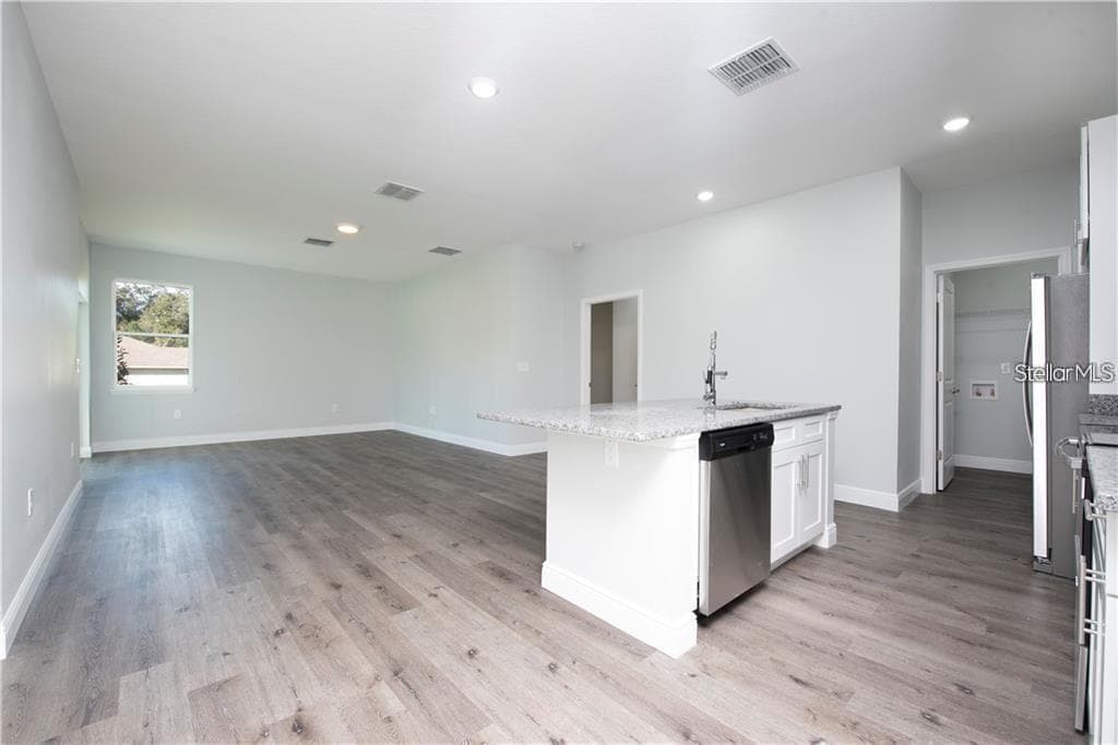 574 GERALDINE DRIVE, DELTONA, FL 32725 — zdjęcie 4