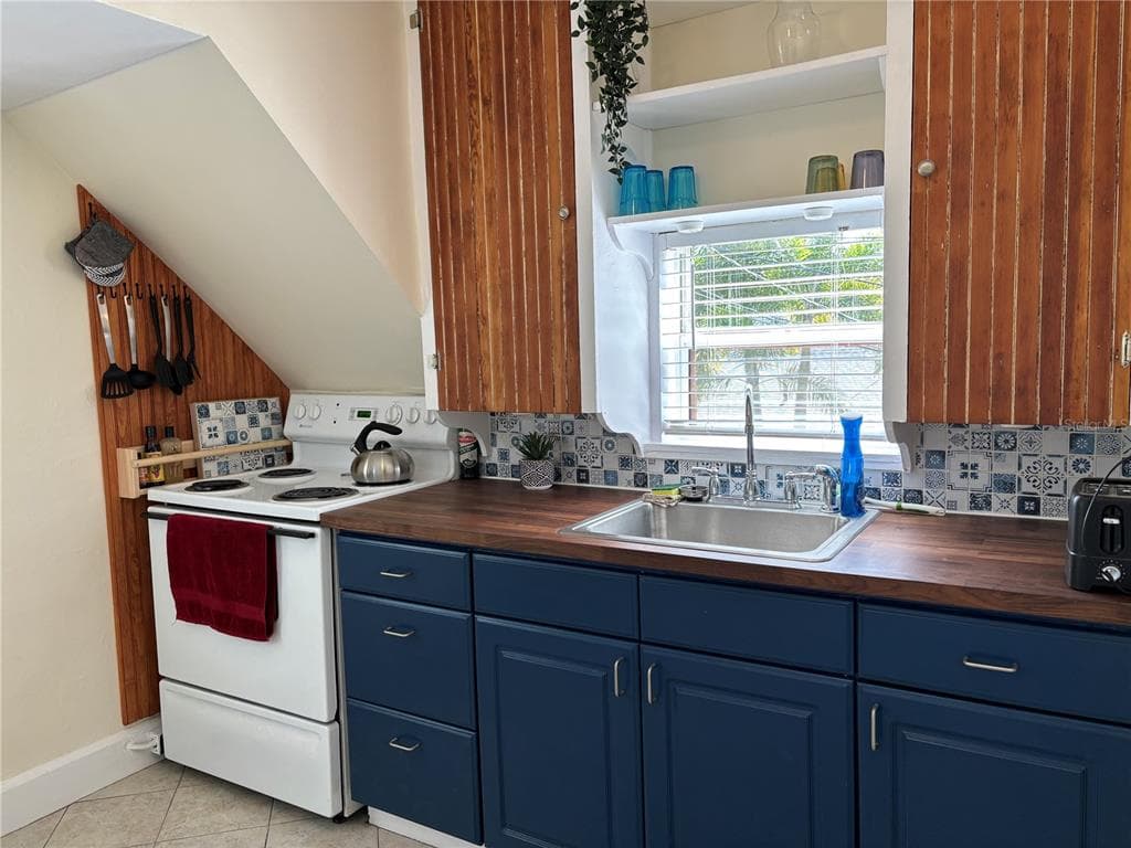 810 22ND AVENUE N # 2, ST PETERSBURG, FL 33704 — zdjęcie 3