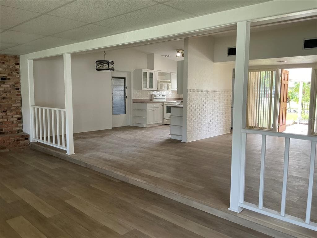 7360 111TH STREET, SEMINOLE, FL 33772 — zdjęcie 4