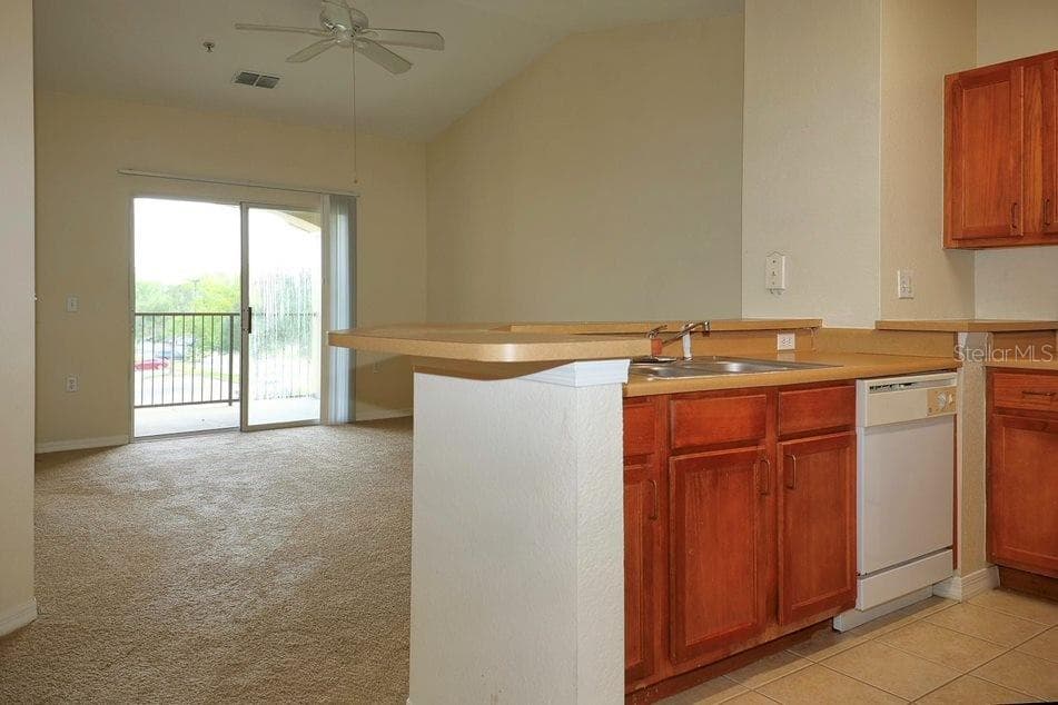 8225 CLAIRE ANN DRIVE # 305, ORLANDO, FL 32825 — zdjęcie 3